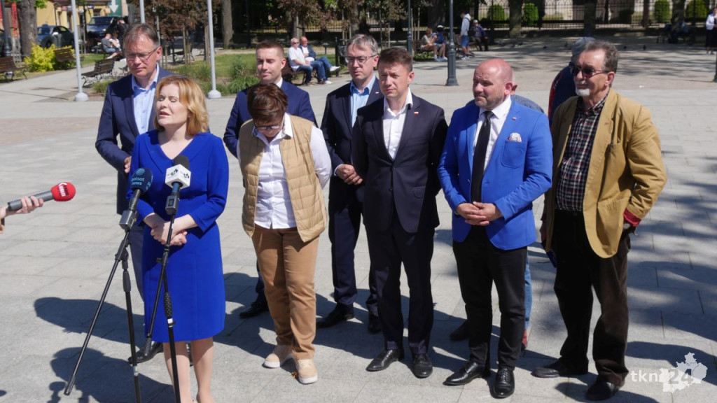 Beata Szydło na rynku w Końskich [wideo, zdjęcia]
