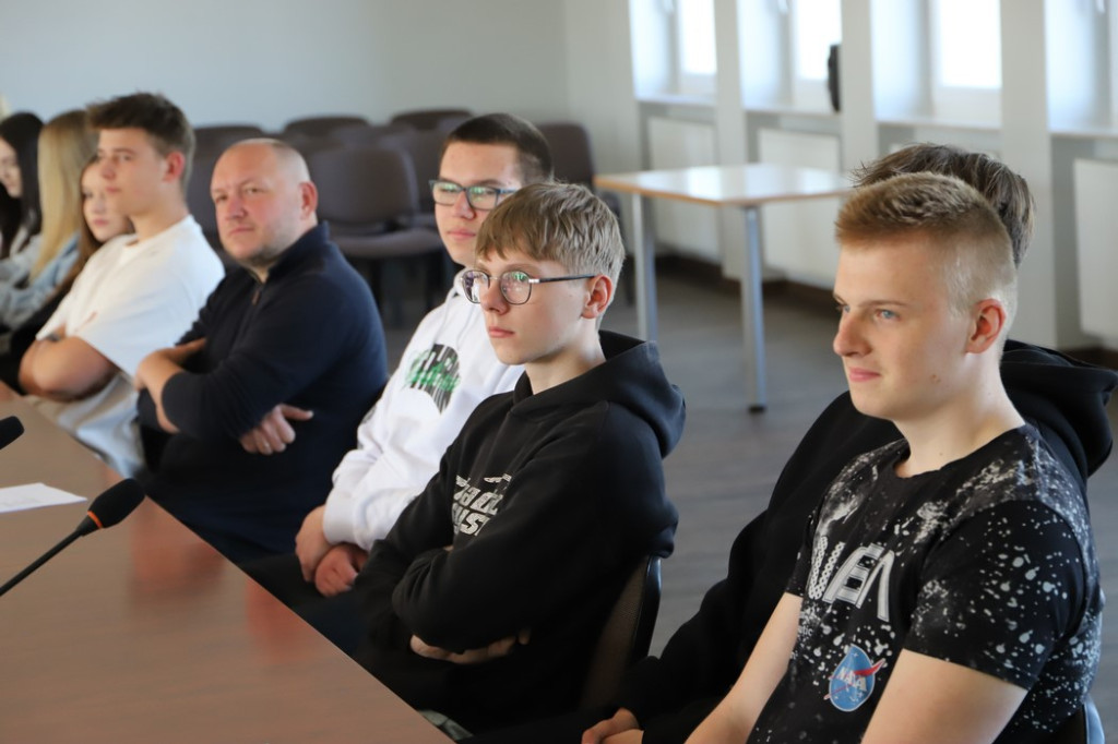 Trwa nabór do Młodzieżowego Sejmiku Województwa Świętokrzyskiego [zdjęcia]