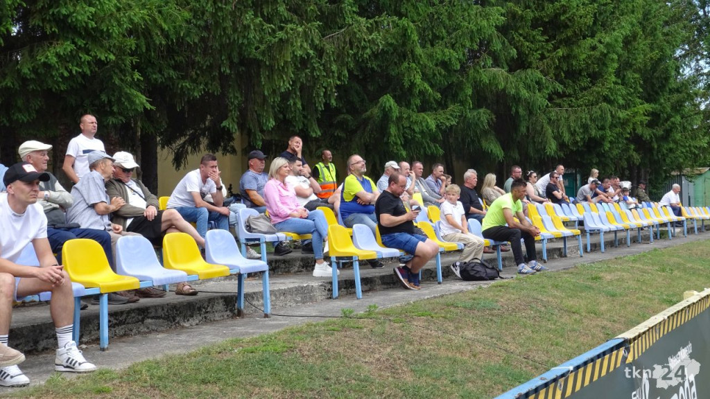 Porażka Neptuna z Alitem przy Sportowej [wideo, zdjęcia]