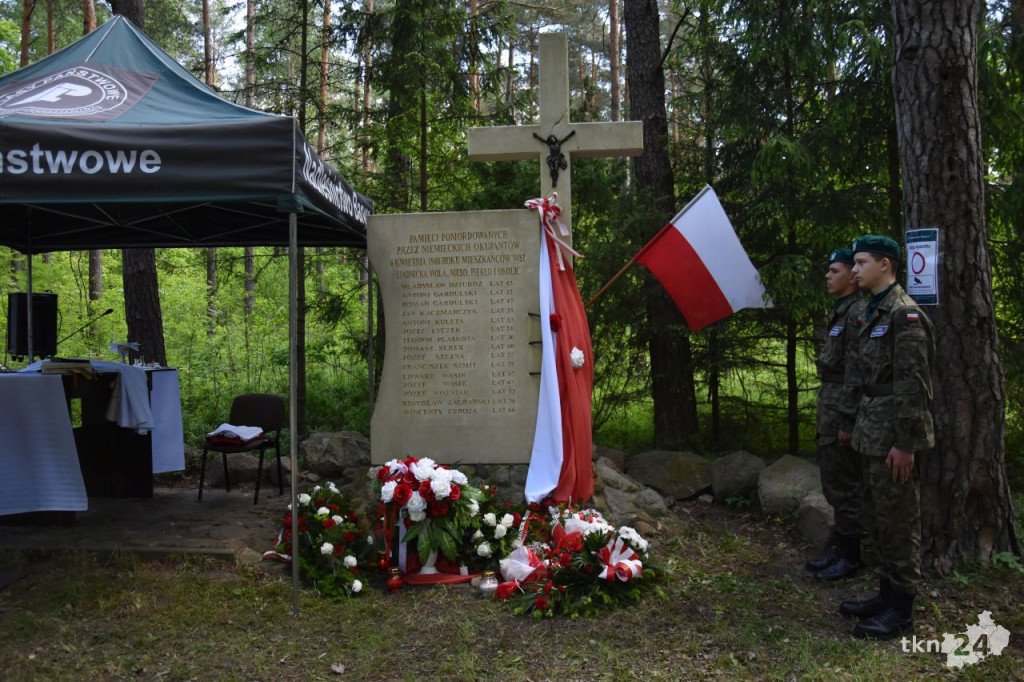 Upamiętnili pomordowanych w Piekle podczas Patriotycznej Majówki [wideo, zdjęcia]