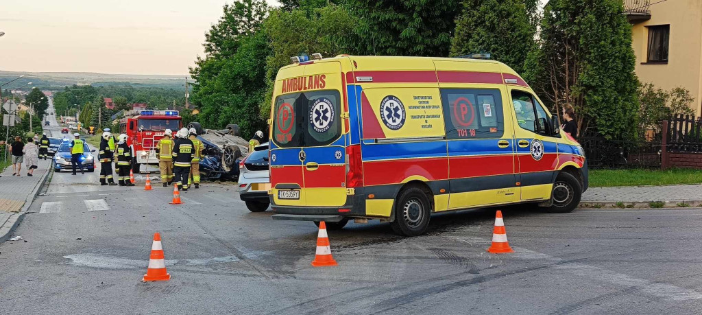 Kolizja BMW z Volvo w Smykowie