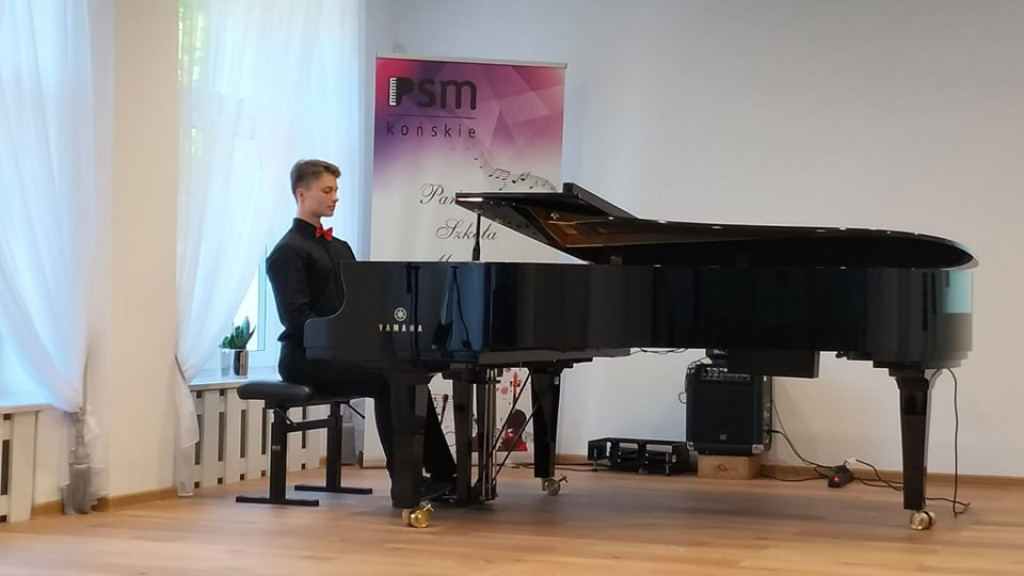 Zagrali dla mamy i taty. Piękny koncert w Szkole Muzycznej [wideo, zdjęcia]