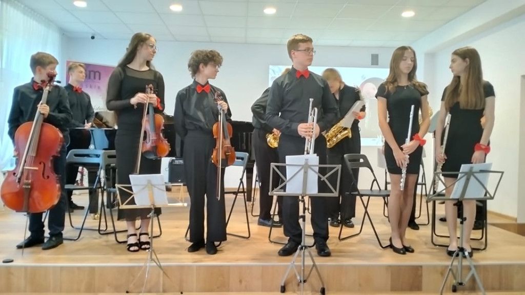 Zagrali dla mamy i taty. Piękny koncert w Szkole Muzycznej [wideo, zdjęcia]