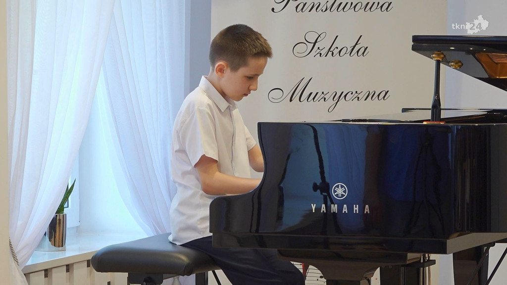 Zagrali dla mamy i taty. Piękny koncert w Szkole Muzycznej [wideo, zdjęcia]