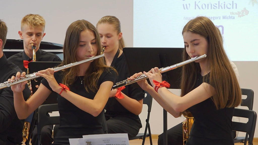 Zagrali dla mamy i taty. Piękny koncert w Szkole Muzycznej [wideo, zdjęcia]