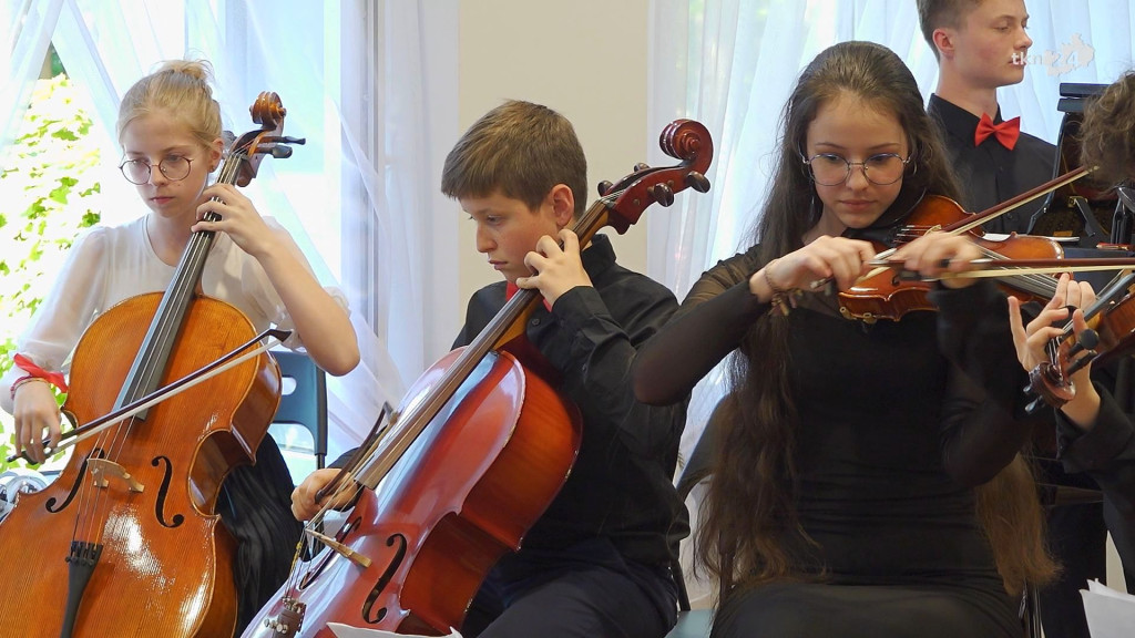 Zagrali dla mamy i taty. Piękny koncert w Szkole Muzycznej [wideo, zdjęcia]