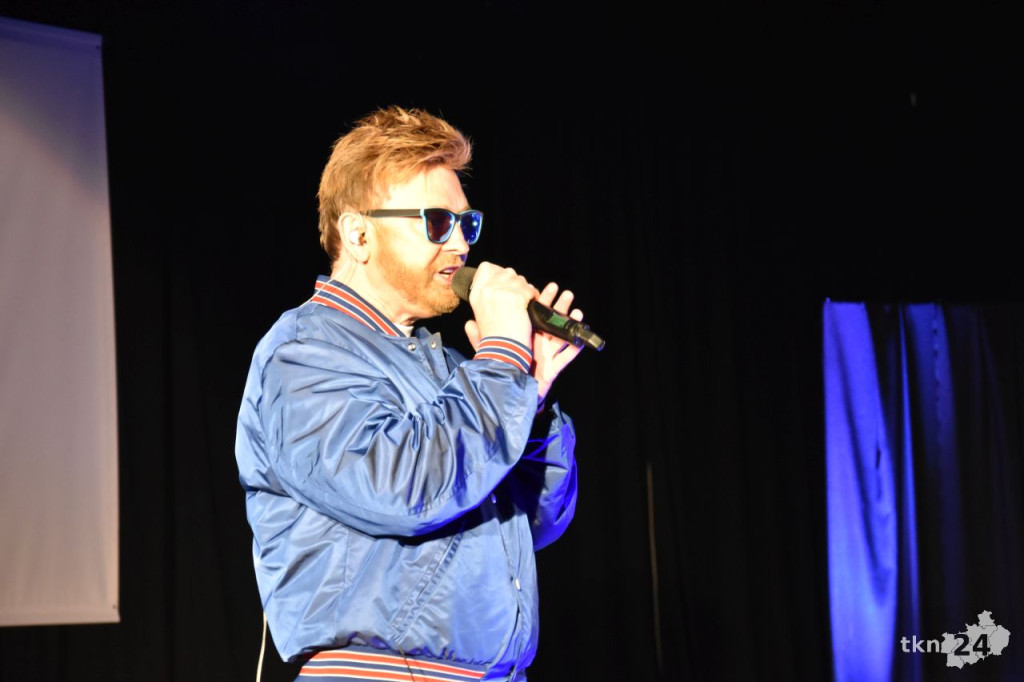 Paweł Stasiak z Papa Dance wystąpił dla mam w Końskich [wideo, zdjęcia]