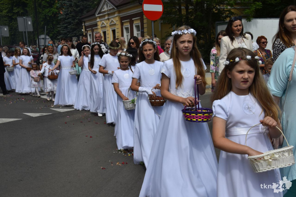 Boże Ciało 2024 w Końskich [wideo, zdjęcia]