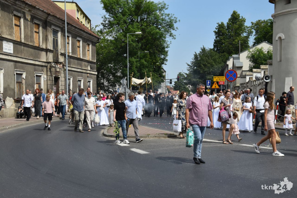 Boże Ciało 2024 w Końskich [wideo, zdjęcia]