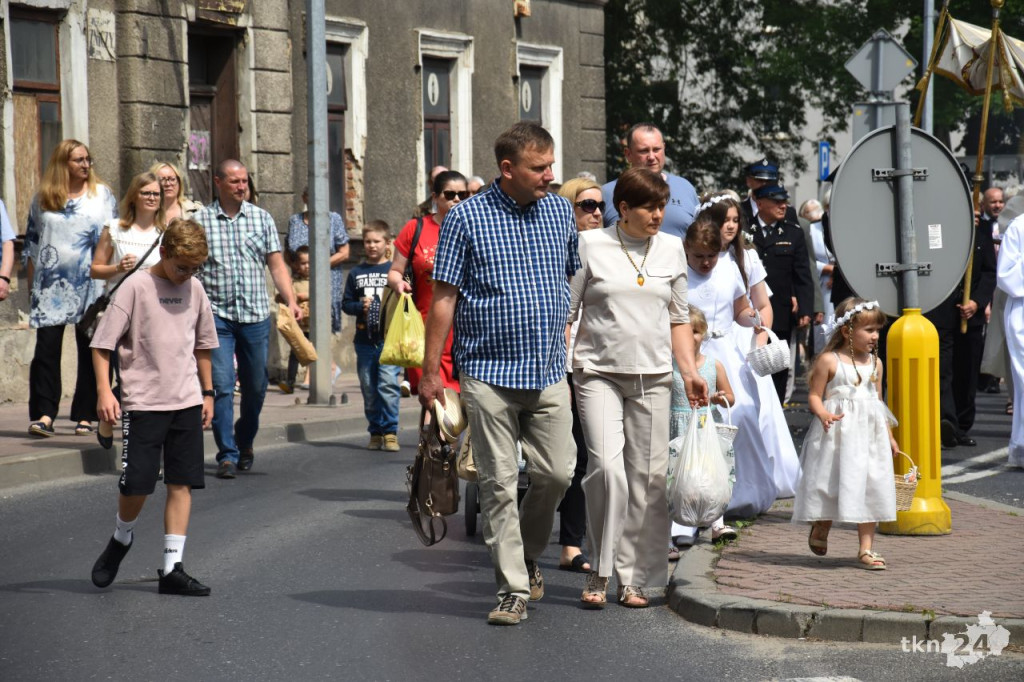 Boże Ciało 2024 w Końskich [wideo, zdjęcia]