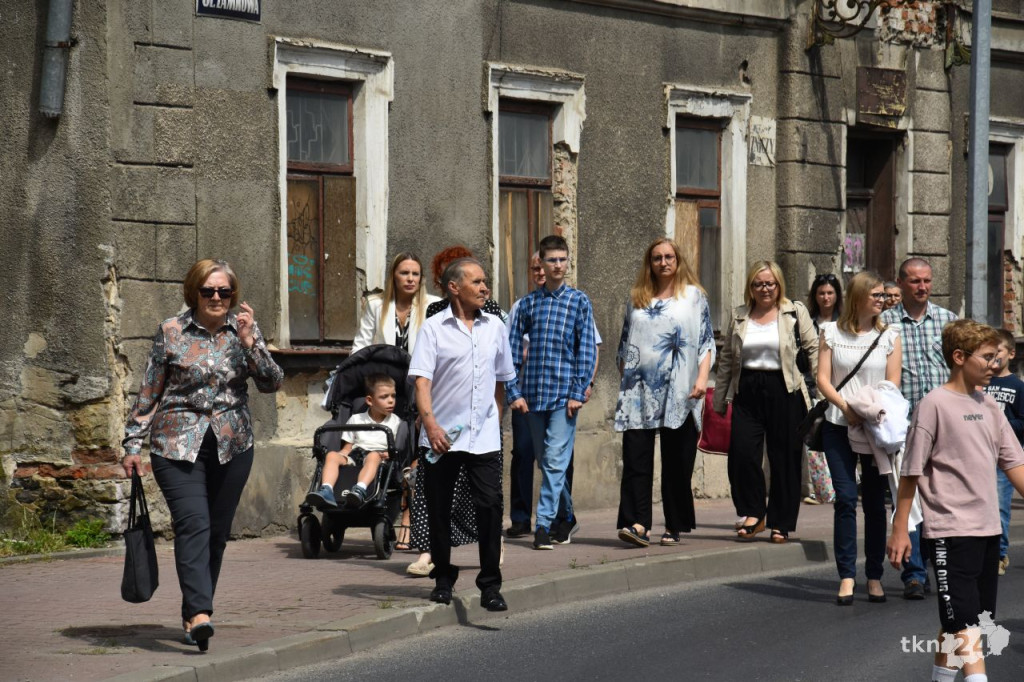 Boże Ciało 2024 w Końskich [wideo, zdjęcia]