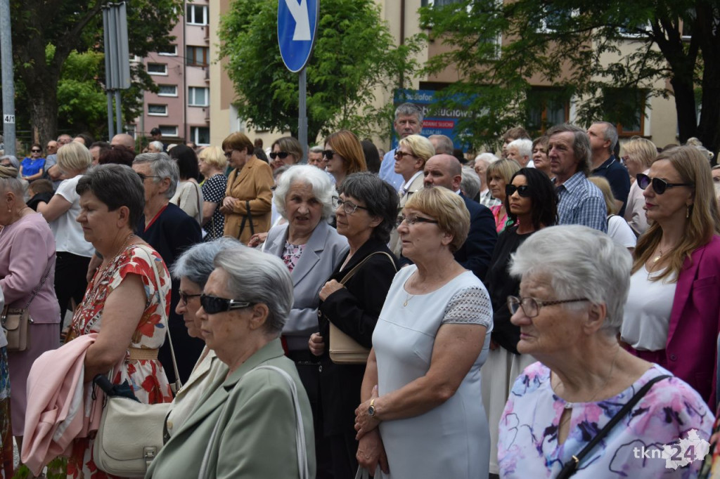 Boże Ciało 2024 w Końskich [wideo, zdjęcia]