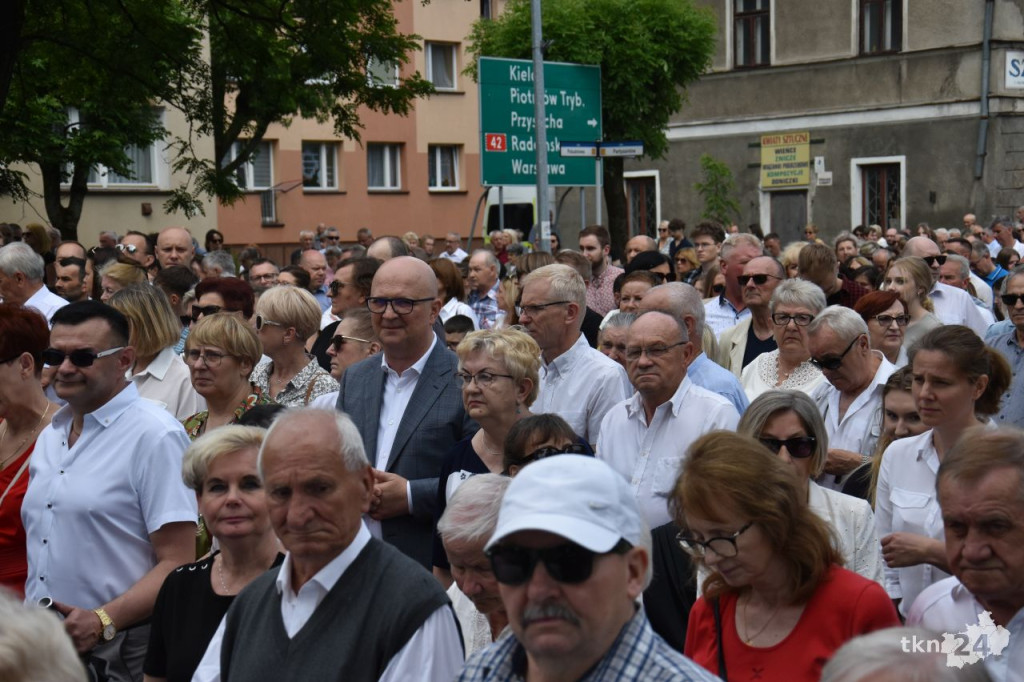 Boże Ciało 2024 w Końskich [wideo, zdjęcia]