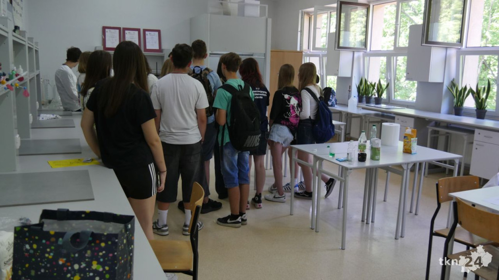 Spacerkiem po Nowym! Dzień otwarty II LO z mnóstwem atrakcji. Poznajcie ofertę tej szkoły  [wideo, zdjęcia]