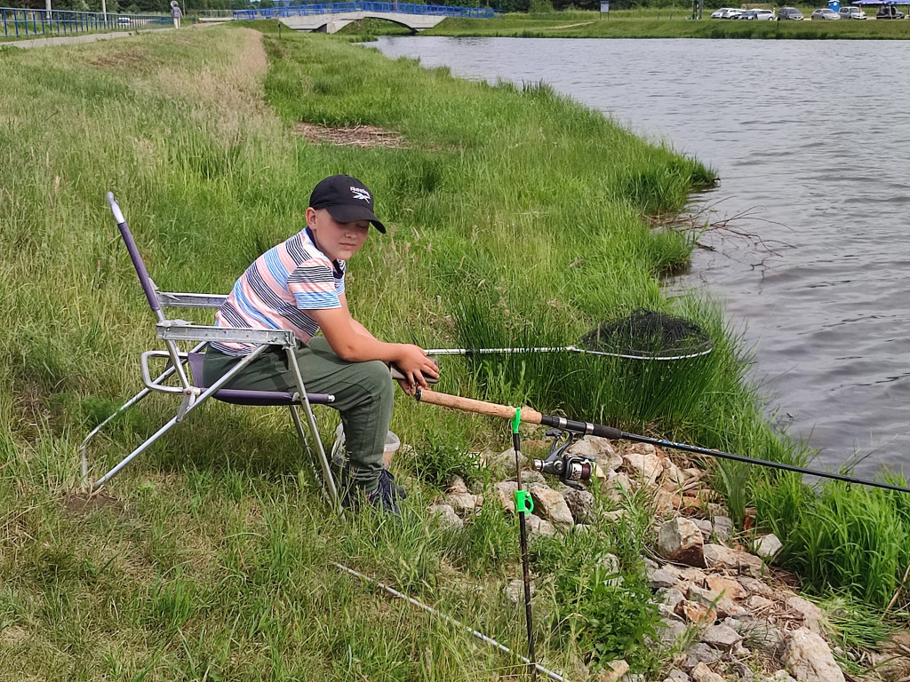 Najmłodsi wędkowali nad Antoniowem [wideo, zdjęcia]
