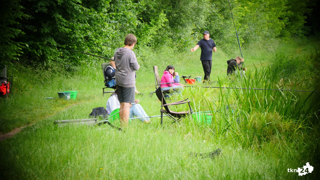 Wędkarstwo na Dzień Dziecka w Końskich. Fotorelacja