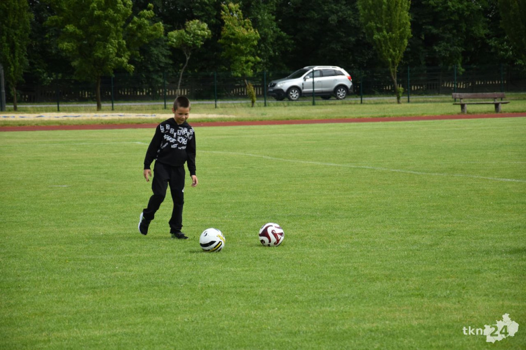 Dzień Dziecka 2024 w Radoszycach na sportowo [wideo, zdjęcia]
