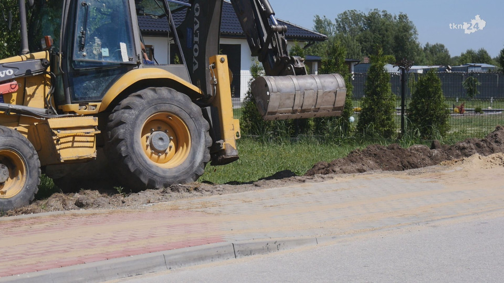 Nowe jezdnie z Funduszu Rozwoju Dróg. Powiatówki po przebudowie [wideo, zdjęcia]