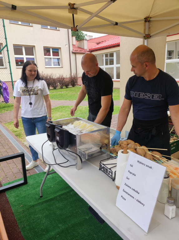 Święto rodziny przy Szkole w Dziebałtowie [zdjęcia]