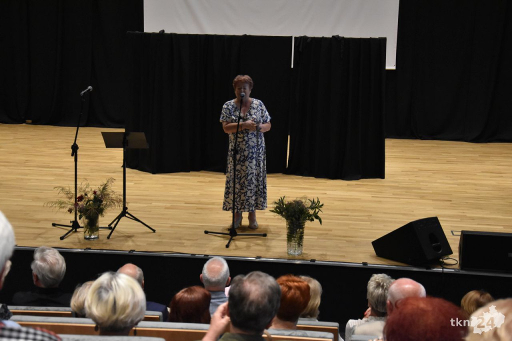 Uniwersytet Trzeciego Wieku w Końskich podsumował rok akademicki 2023/2024 [wideo, zdjęcia]