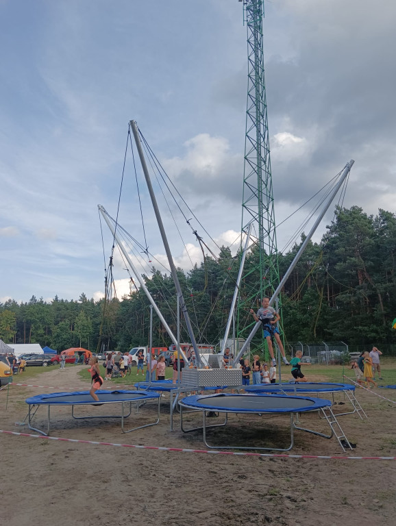 Trampoliny eurobungee, dmuchańce i inne atrakcje! Wynajmij na swoją imprezę! [wideo, zdjęcia]