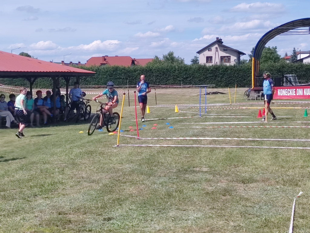 Konecki Galop na start KDKCH 2024 [zdjęcia]