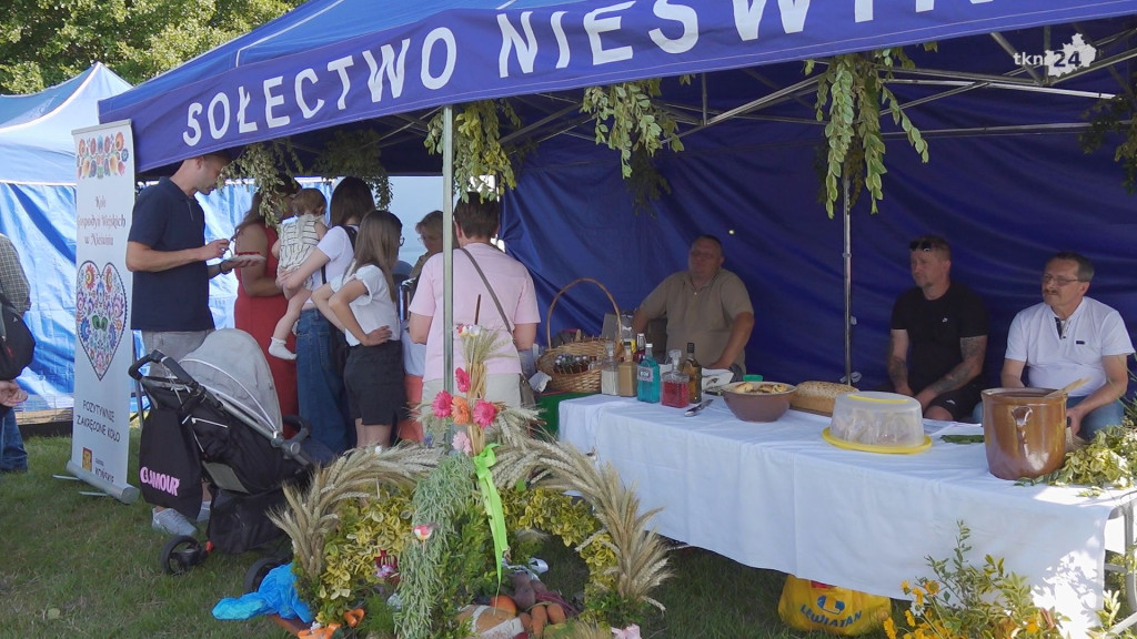 Gospodynie pokazały jak się bawić. Za nami I etap koneckiego Przeglądu KGW [wideo, zdjęcia]
