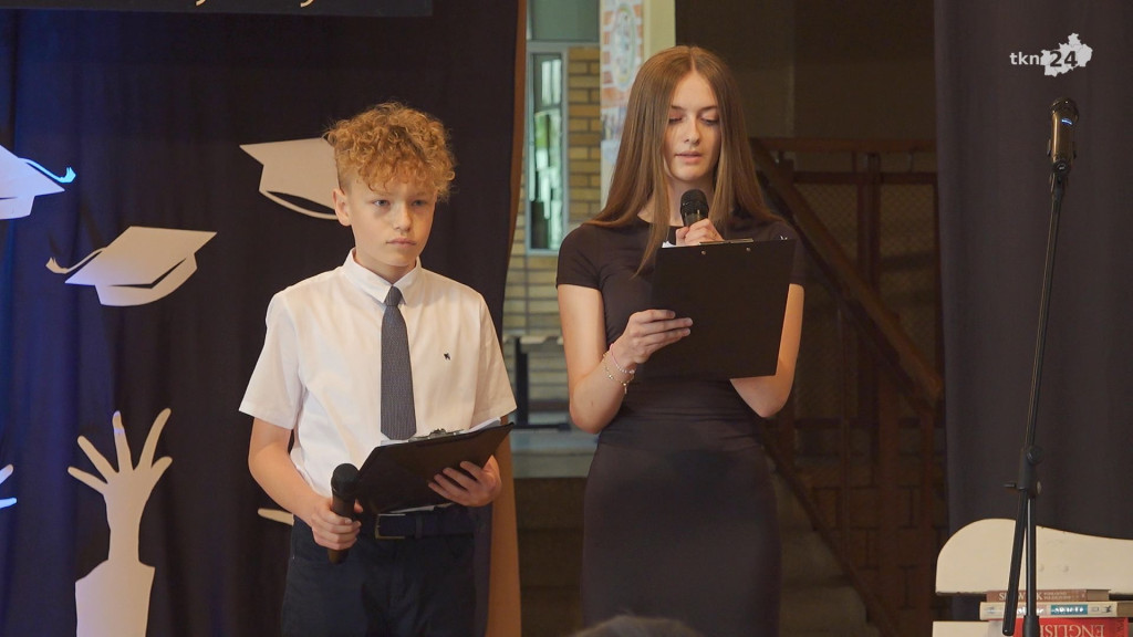 Jedynka pożegnała ósmoklasistów. To była piękna uroczystość [wideo, zdjęcia]