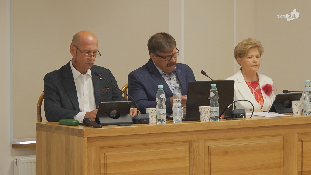 Sesja w Końskich. Obratański odznaczony i z absolutorium [wideo]