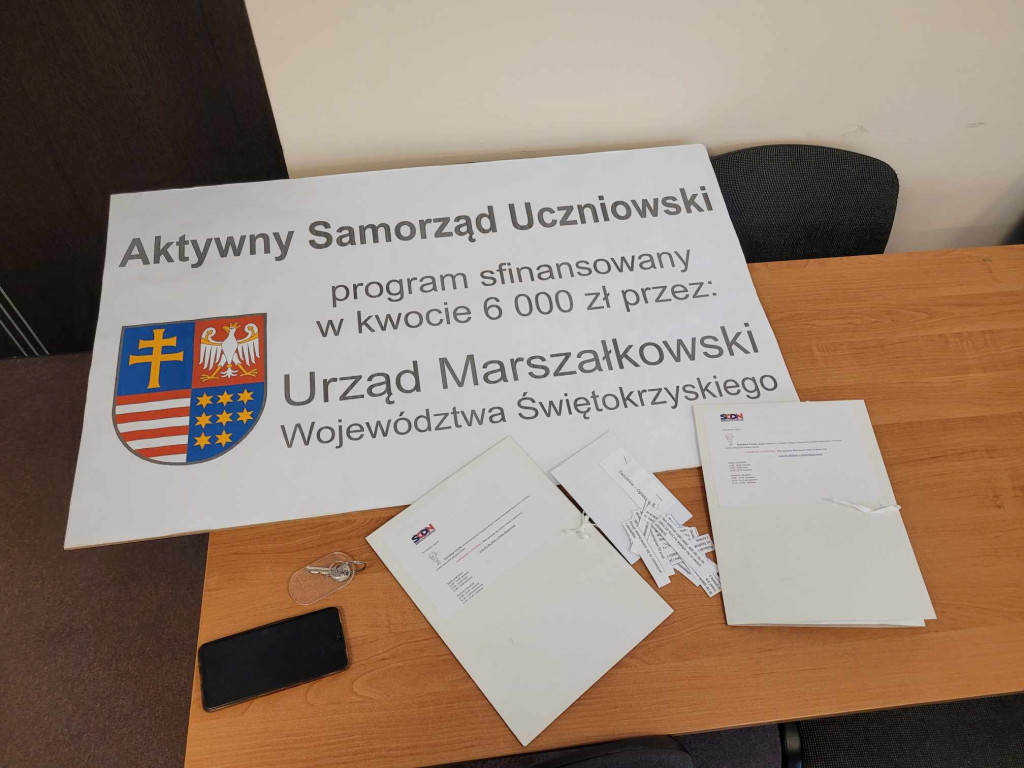 Uczniowie z ZPO w Dziebałtowie edukowali się o działaniach samorządu uczniowskiego [zdjęcia]
