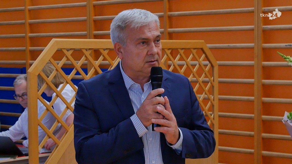 Rok szkolny 23/24 to już przeszłość. Z kamerą odwiedziliśmy dziś szkoły [wideo, zdjęcia]