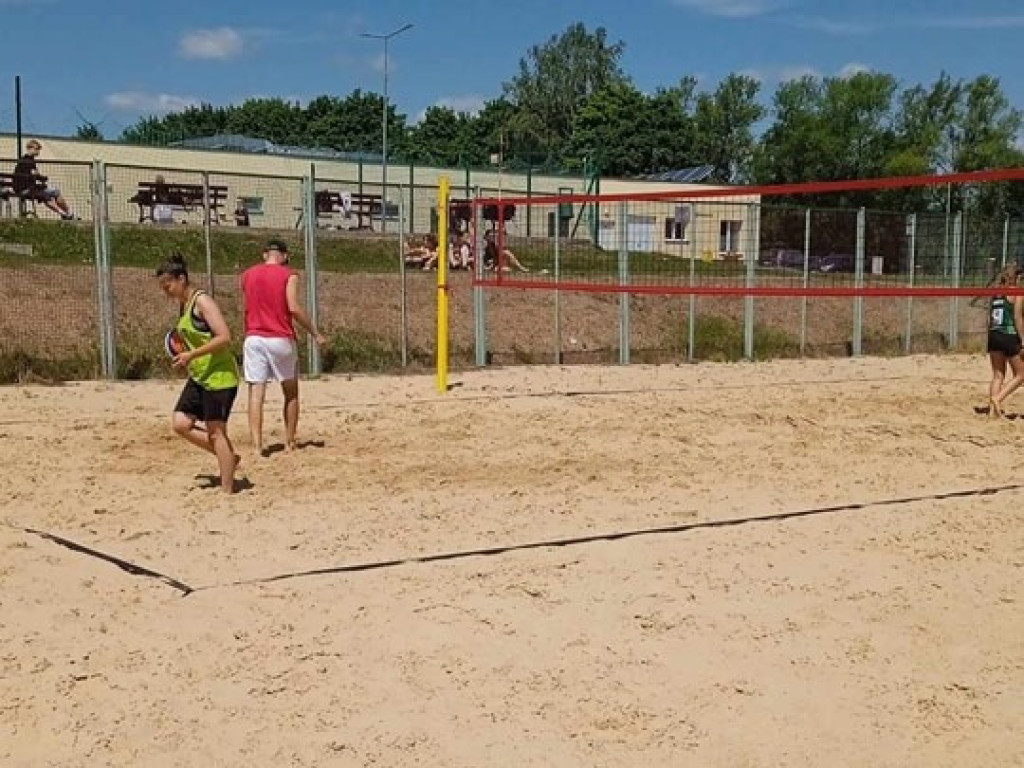 I Turniej Siatkówki Plażowej Fair Play w Końskich [zdjęcia]