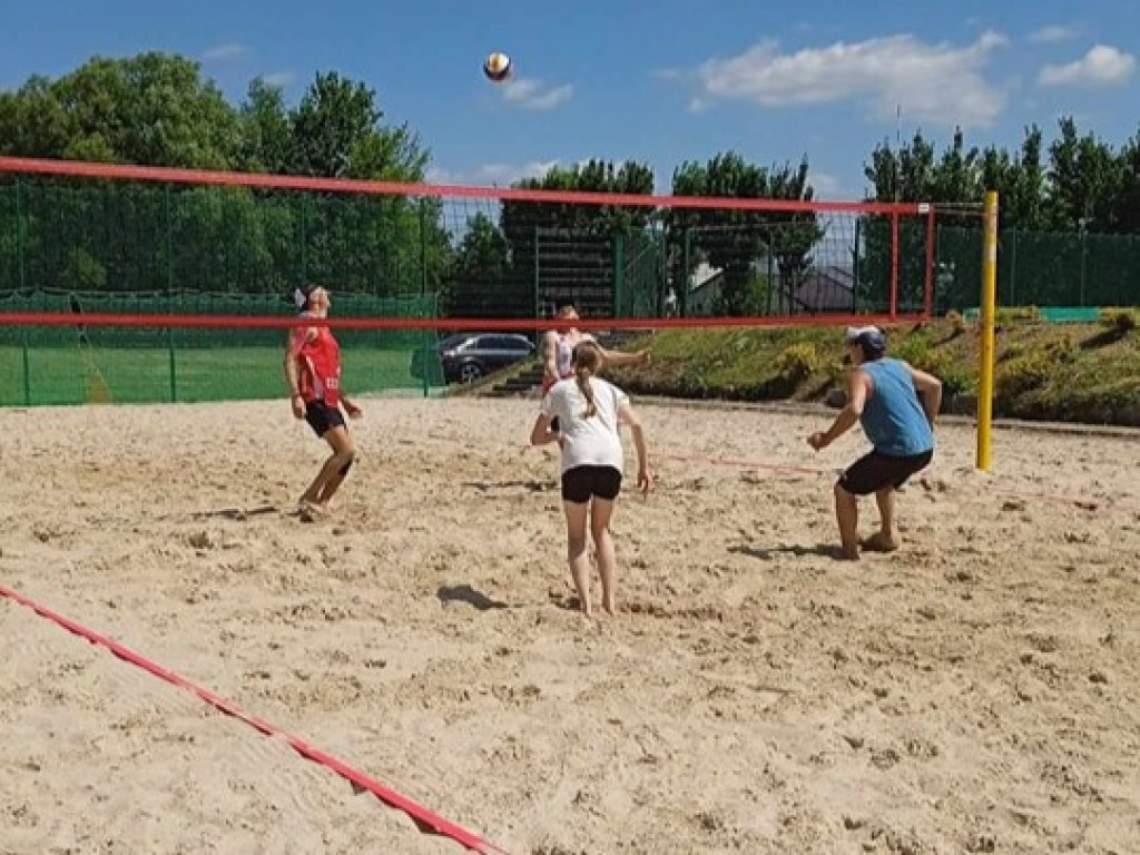 I Turniej Siatkówki Plażowej Fair Play w Końskich [zdjęcia]