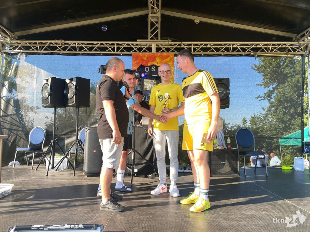 Orliki z Pijanowa najlepsze na Dęby Cup. To była zabawa dla całych rodzin [wideo, zdjęcia]