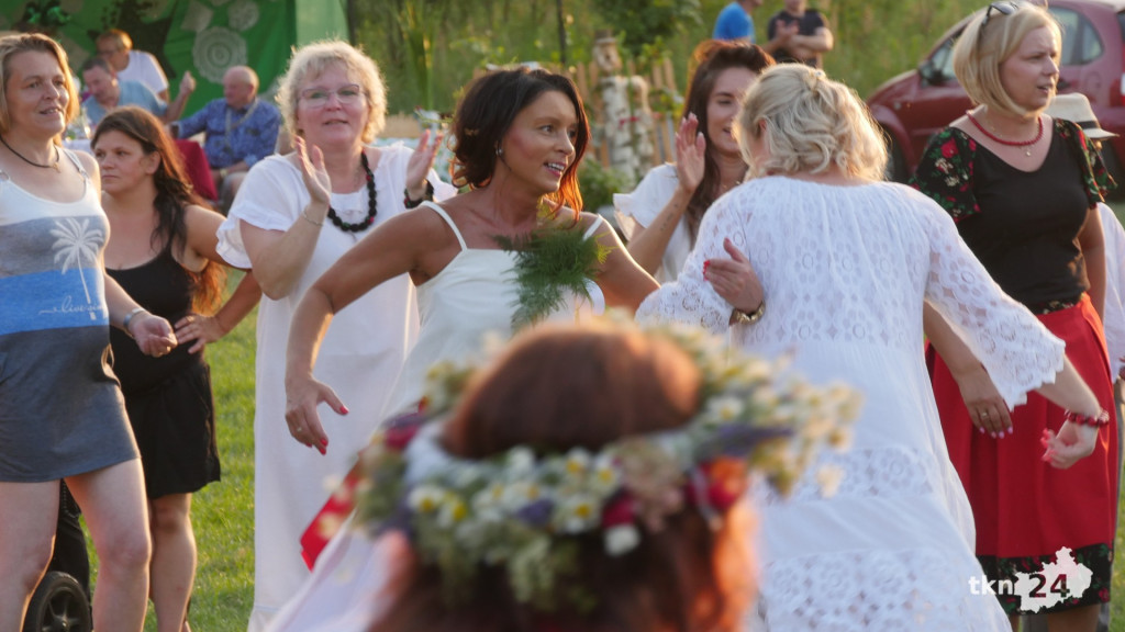 Koła Gospodyń znów zawładnęły Browarami. Były też obrzędy Nocy Świętojańskiej [wideo, zdjęcia]