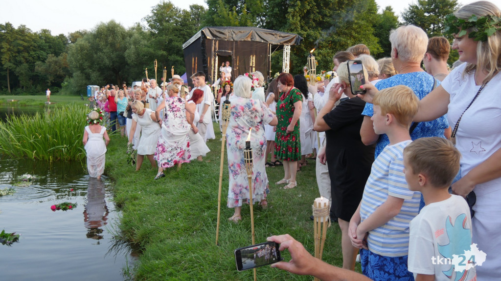 Koła Gospodyń znów zawładnęły Browarami. Były też obrzędy Nocy Świętojańskiej [wideo, zdjęcia]