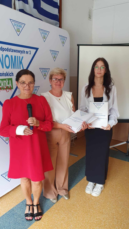 Podsumowano Erasmusa i rozdano certyfikaty w Ekonomiku [zdjęcia]