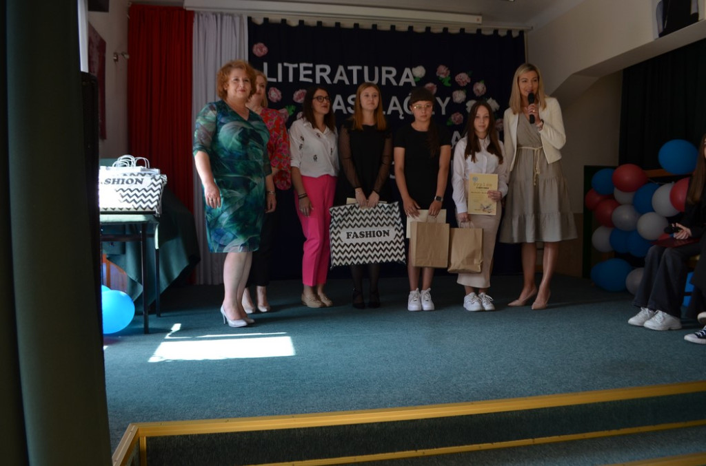 Podsumowano konkursy literackie w I LO w Końskich [zdjęcia]