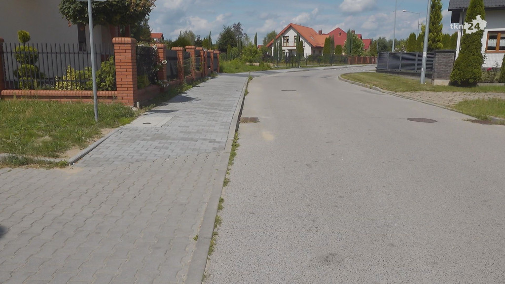 Gmina Końskie przebudowuje ulice na os. Jana Pawła II [wideo]
