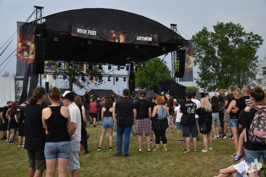 Antoniów Rock Fest 2024. Mocne rockowe brzmienia. Za nami pierwszy dzień [fotorelacja]