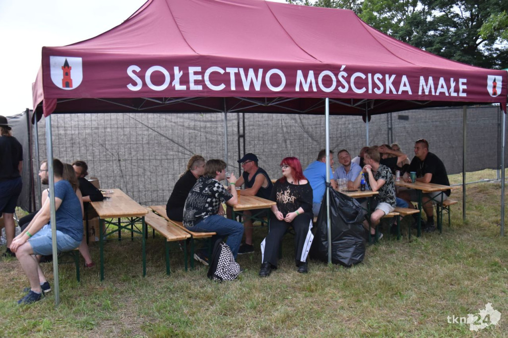 Antoniów Rock Fest 2024. Mocne rockowe brzmienia. Za nami pierwszy dzień [fotorelacja]