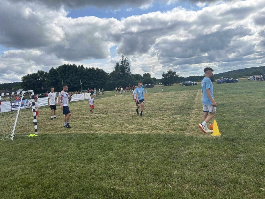 Turniej piłki nożnej `Futbolove lato` w Szóstakach [zdjęcia]
