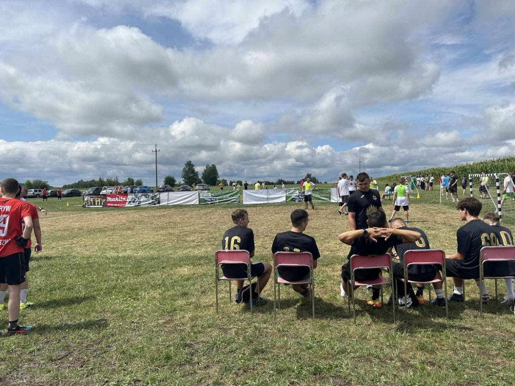 Turniej piłki nożnej `Futbolove lato` w Szóstakach [zdjęcia]
