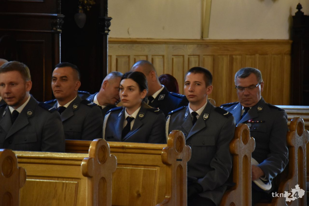 Święto policji 2024 w Końskich. Były awanse i odznaczenia [wideo, zdjęcia]
