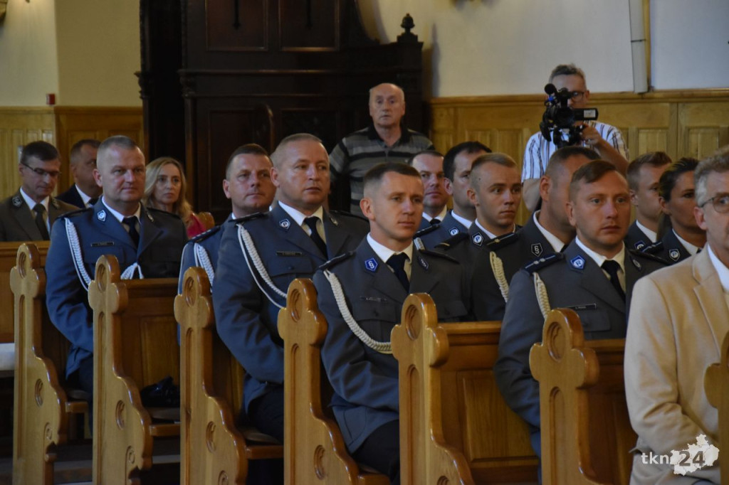 Święto policji 2024 w Końskich. Były awanse i odznaczenia [wideo, zdjęcia]