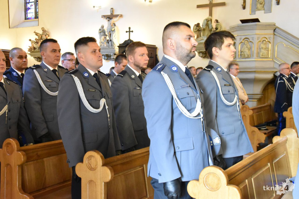 Święto policji 2024 w Końskich. Były awanse i odznaczenia [wideo, zdjęcia]