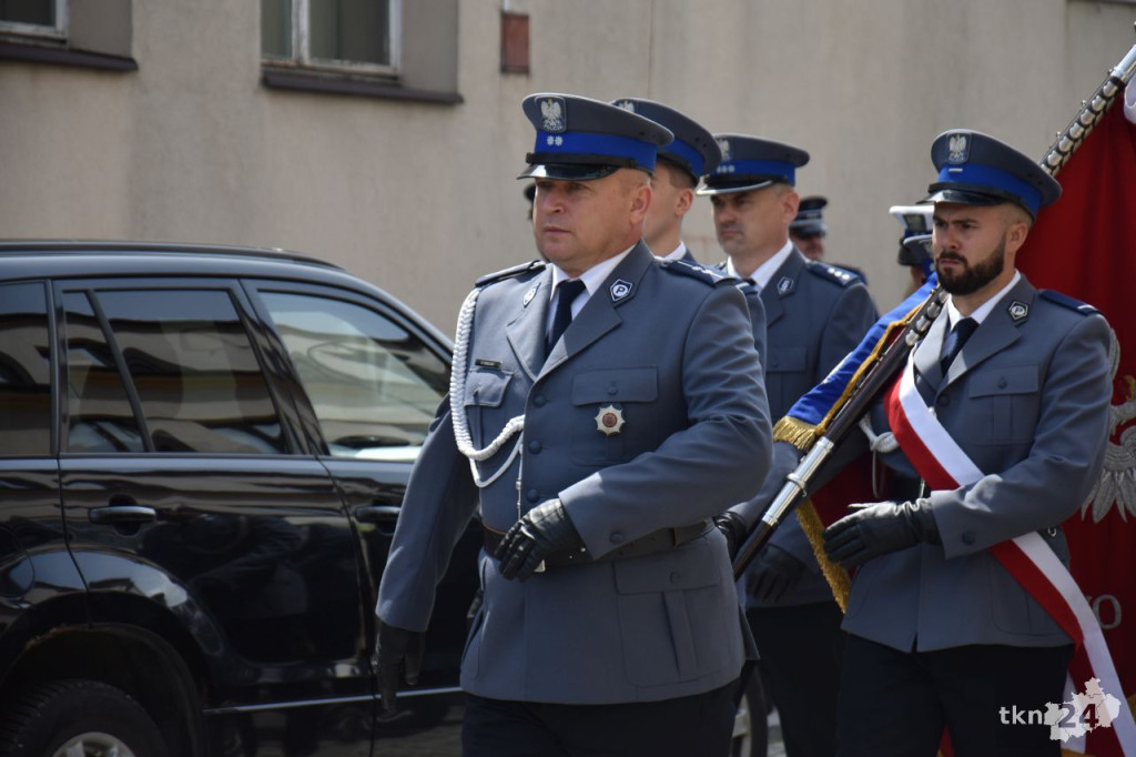 Święto policji 2024 w Końskich. Były awanse i odznaczenia [wideo, zdjęcia]