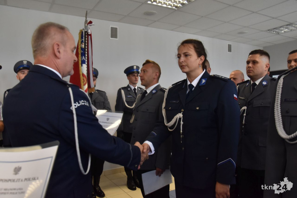 Święto policji 2024 w Końskich. Były awanse i odznaczenia [wideo, zdjęcia]