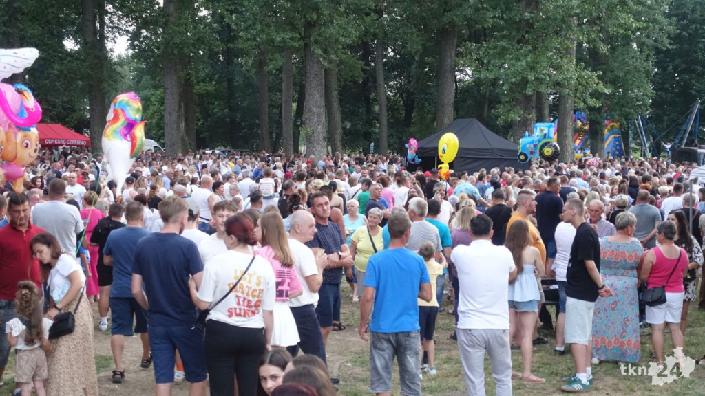 Zenek, Loka i mnóstwo radości podczas święta gminy Fałków. Były tłumy! [wideo, zdjęcia]