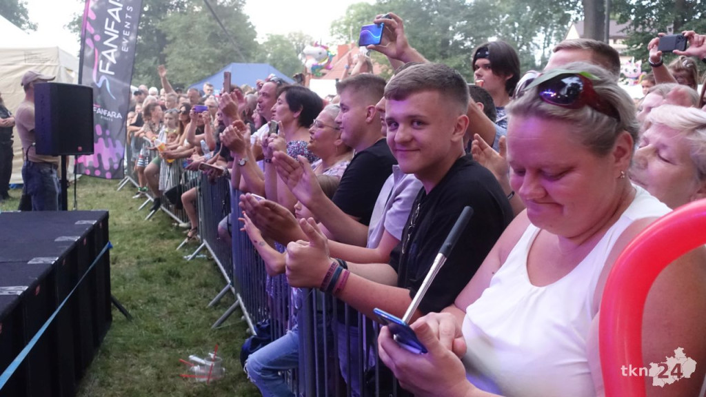 Zenek, Loka i mnóstwo radości podczas święta gminy Fałków. Były tłumy! [wideo, zdjęcia]